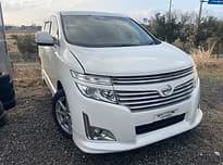 新潟市で買い取った2010年式日産 エルグランド車検切れ